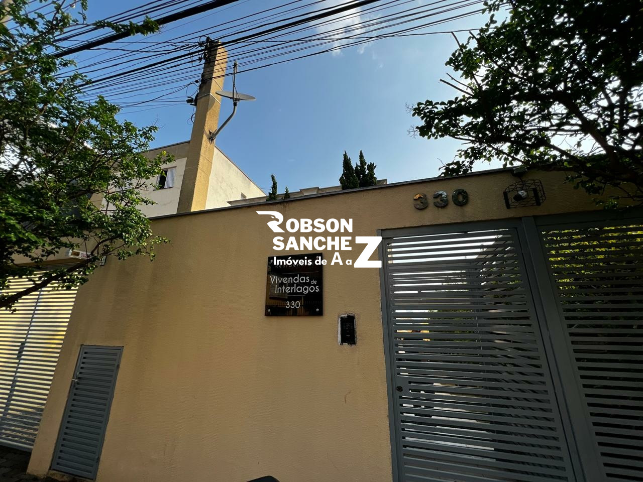 CASA CONDOMÍNIO FECHADO , 3 DORM1 SUITE 2VAGAS PROX AO SHOPPING INTERLAGOS