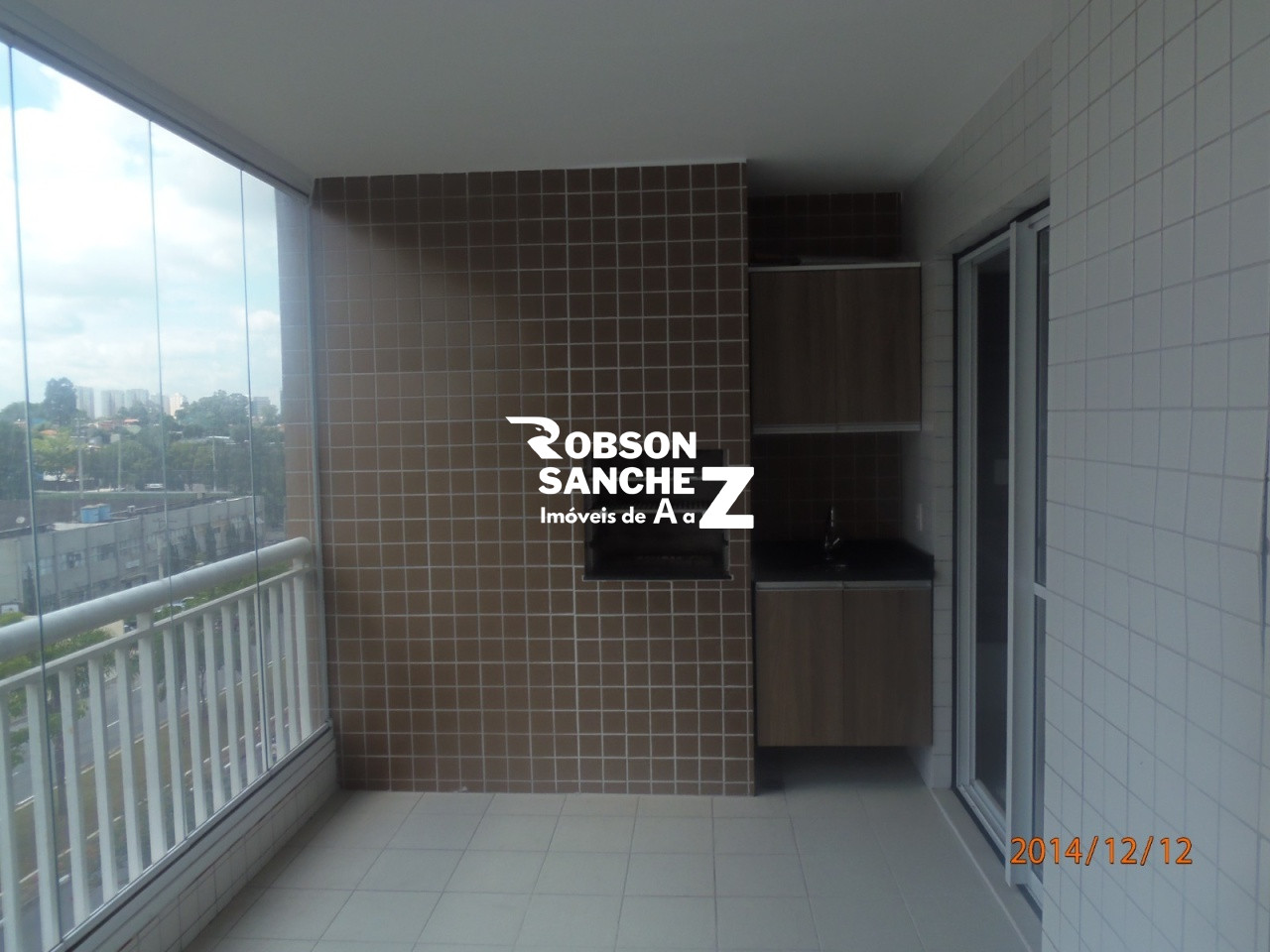 Apartamento a venda no condomínio Viva Vida, depósito e 2 vagas no Jardim Marajoara.