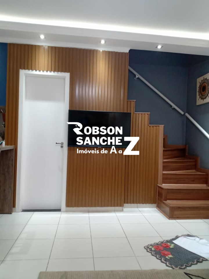 Sobrado em condomínio fechado a venda , com 72m² , sendo 2 quartos ,1 vaga .