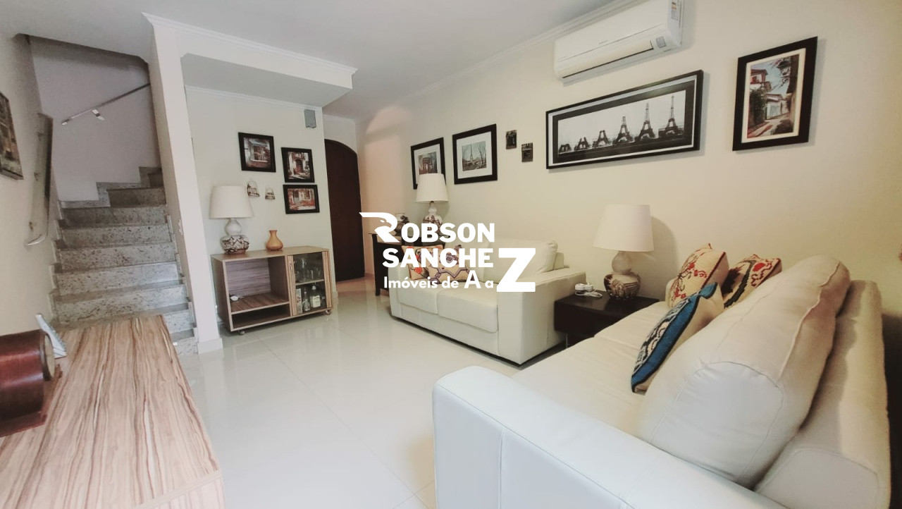 Casa á Venda no Jardim Marajoara com 150m², 3 quartos sendo 3 suítes, 2 vagas.